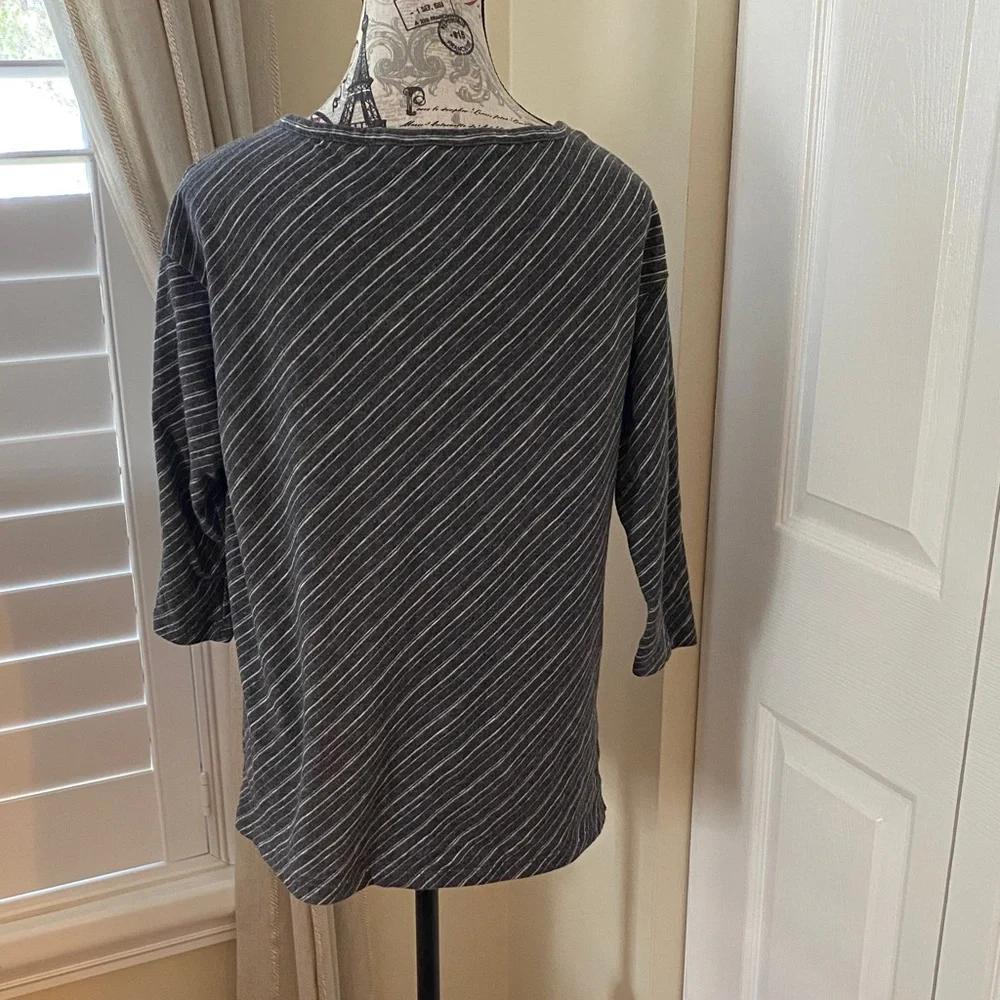 Tommy Bahama Striped 3/4 Sleeve Top XS Gray Black Casual Soft Stretch Tee - Picture 5 of 8